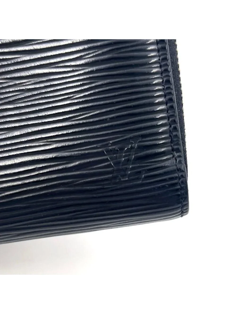 Louis Vuitton Zippy Coin Purse Epi Noir Leather Black Case Silver